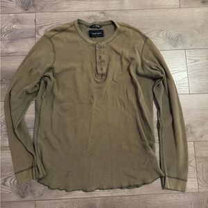 Wings + Horns Long Sleeve Waffle Knit Henley Shirt Vintage Green Color XL Men’s